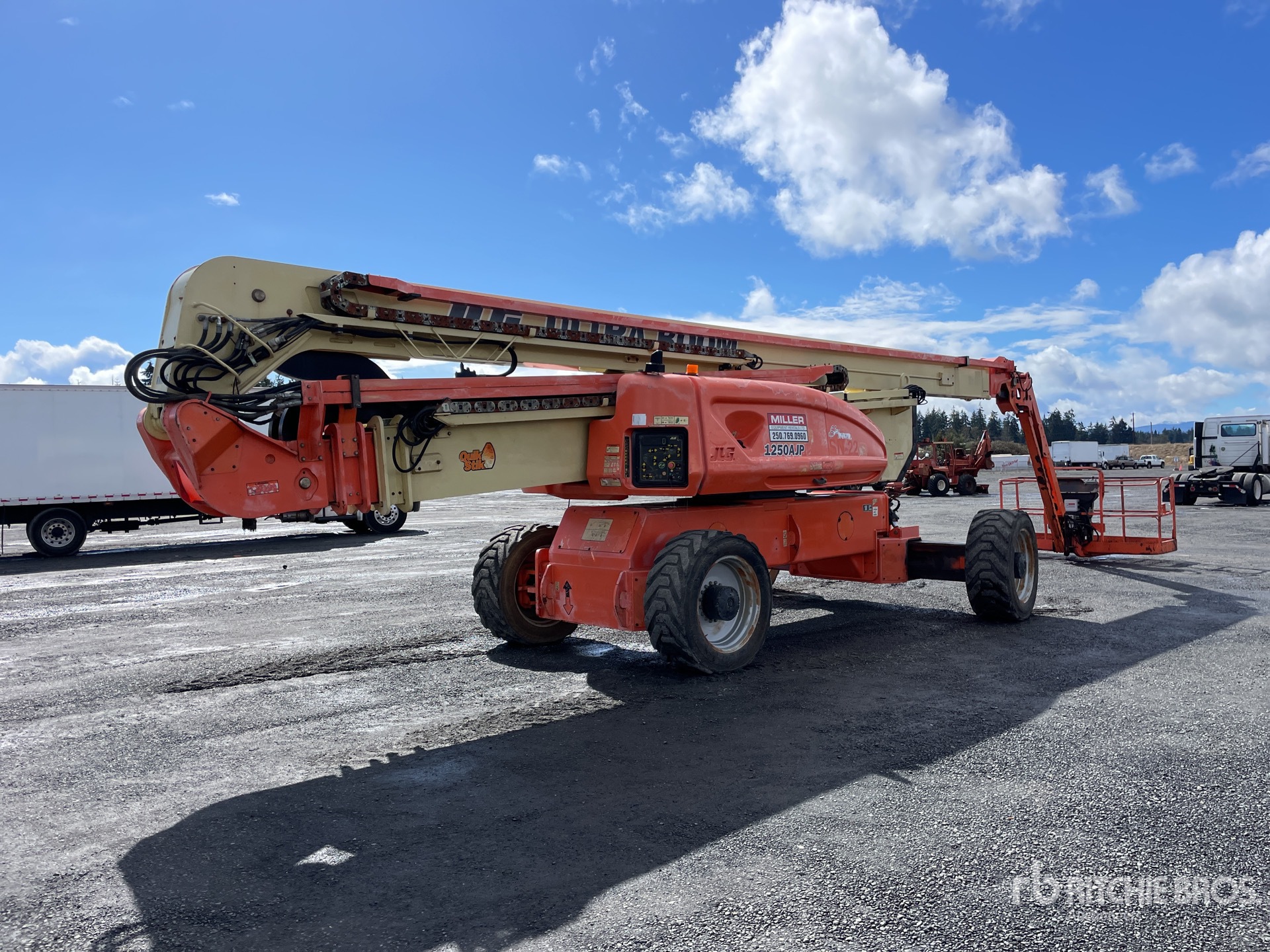 General Appearance with Bild, Ecke hinten rechts