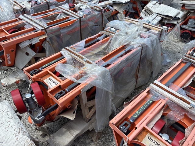 Quantity of (6) 2022 Doosan AC25 5500 lb Pallet Jack (Unused)