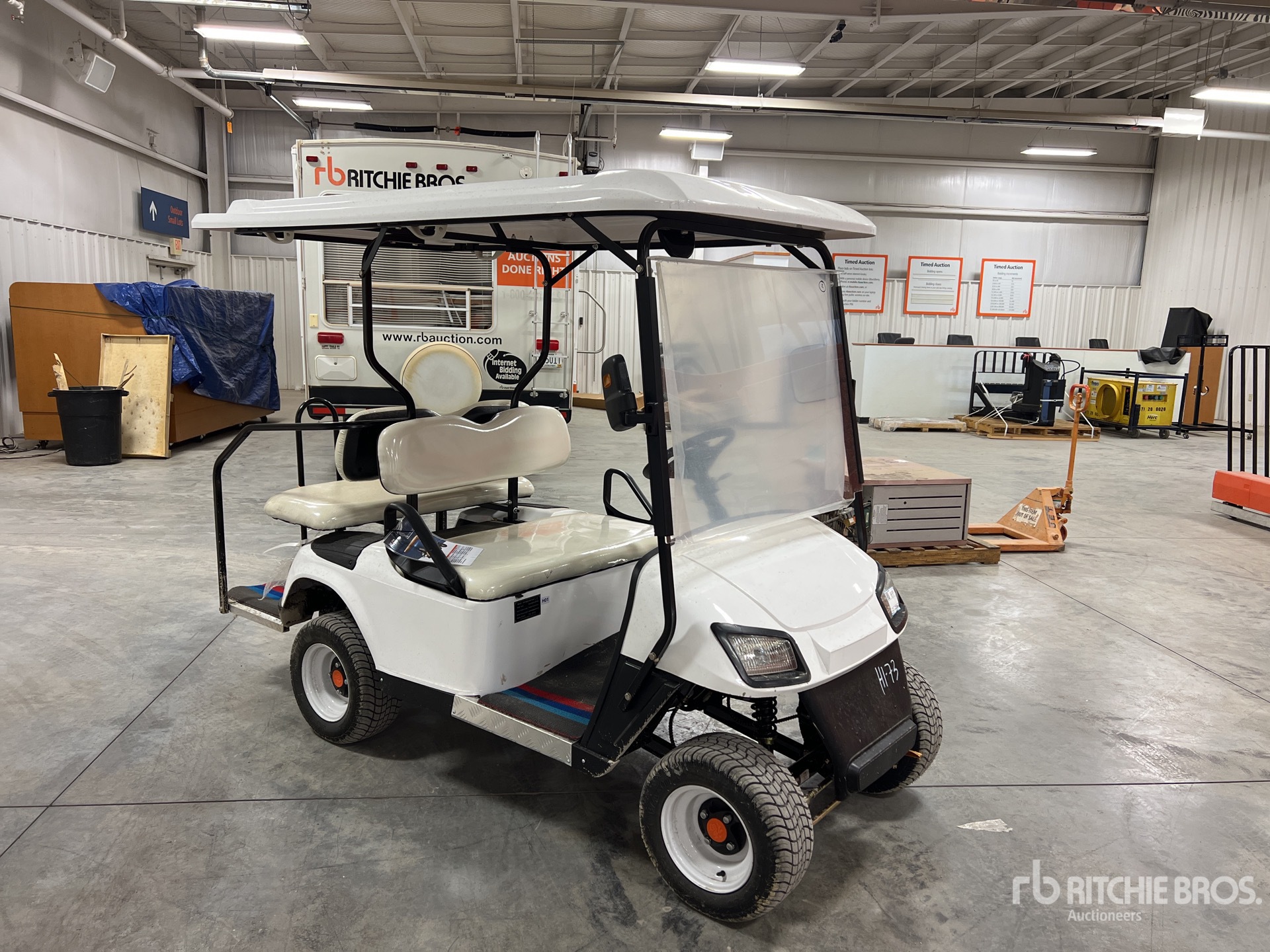 General Appearance with Picture, Right Front Corner