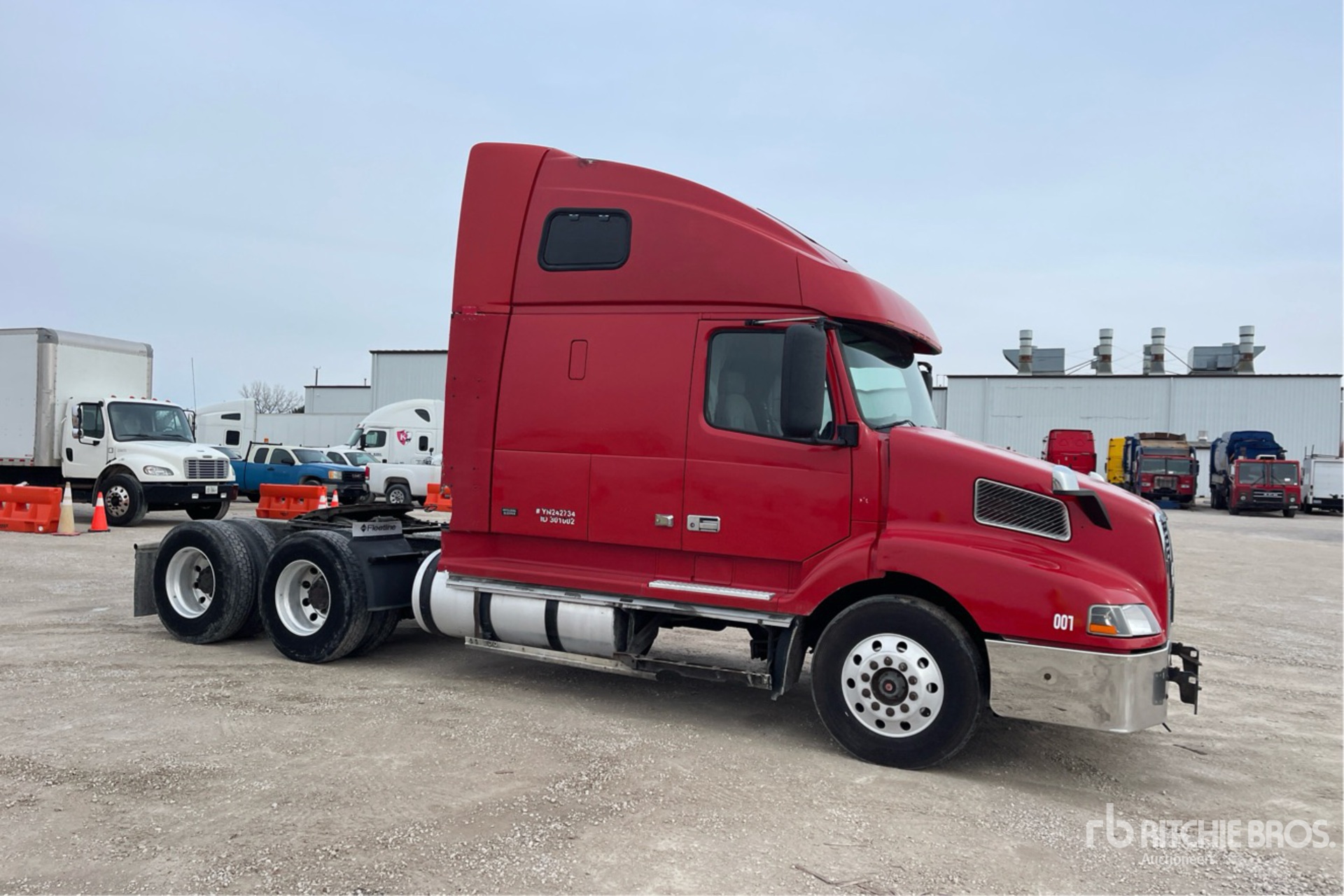 General Appearance with Picture, Right Front Corner