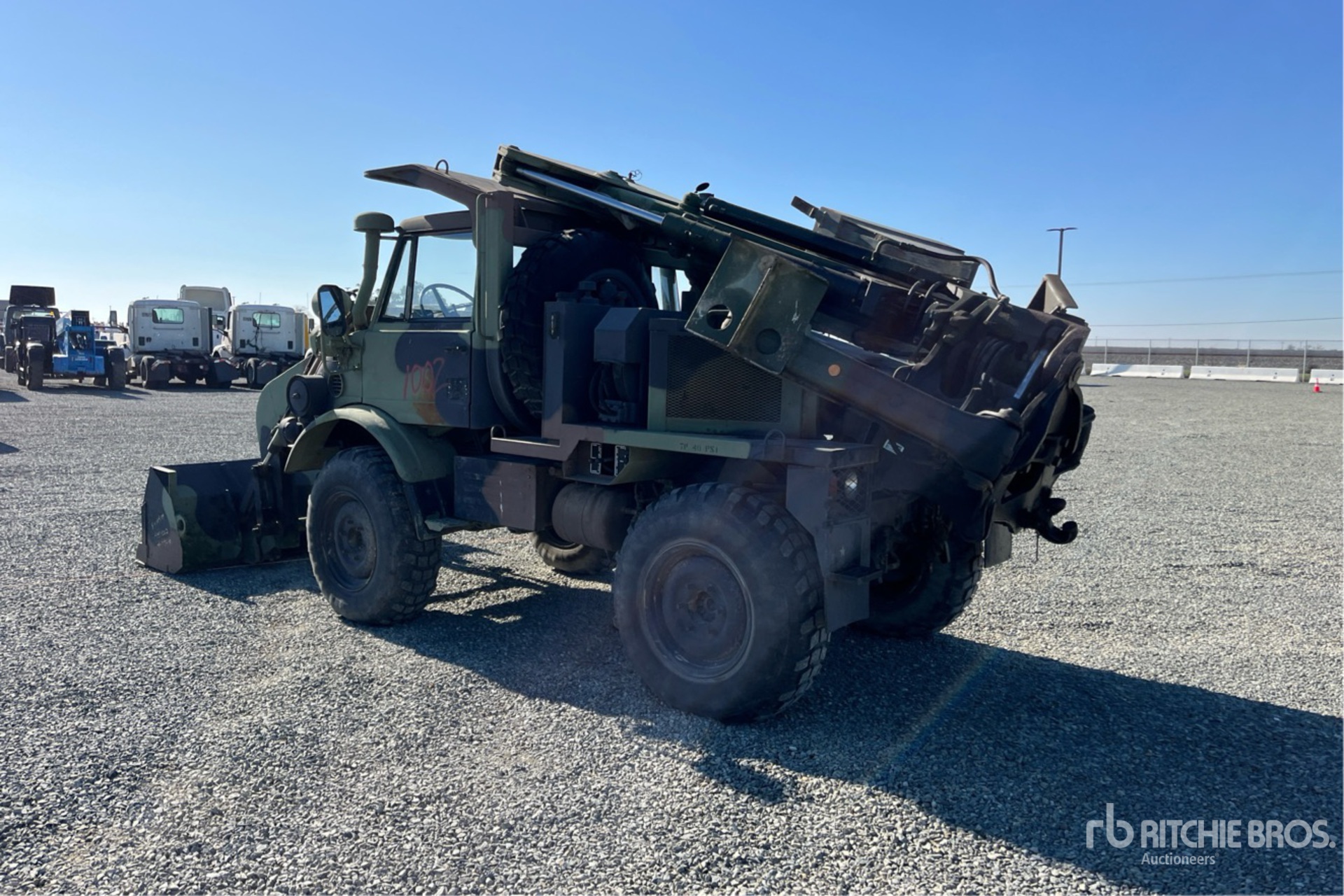 General Appearance with Picture, Left Rear Corner