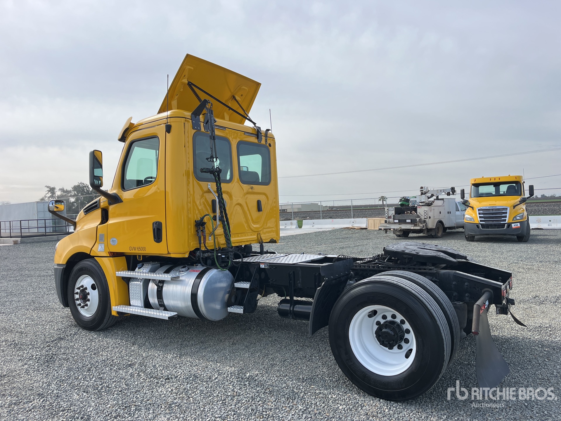 General Appearance with Imagen: esquina trasera izquierda