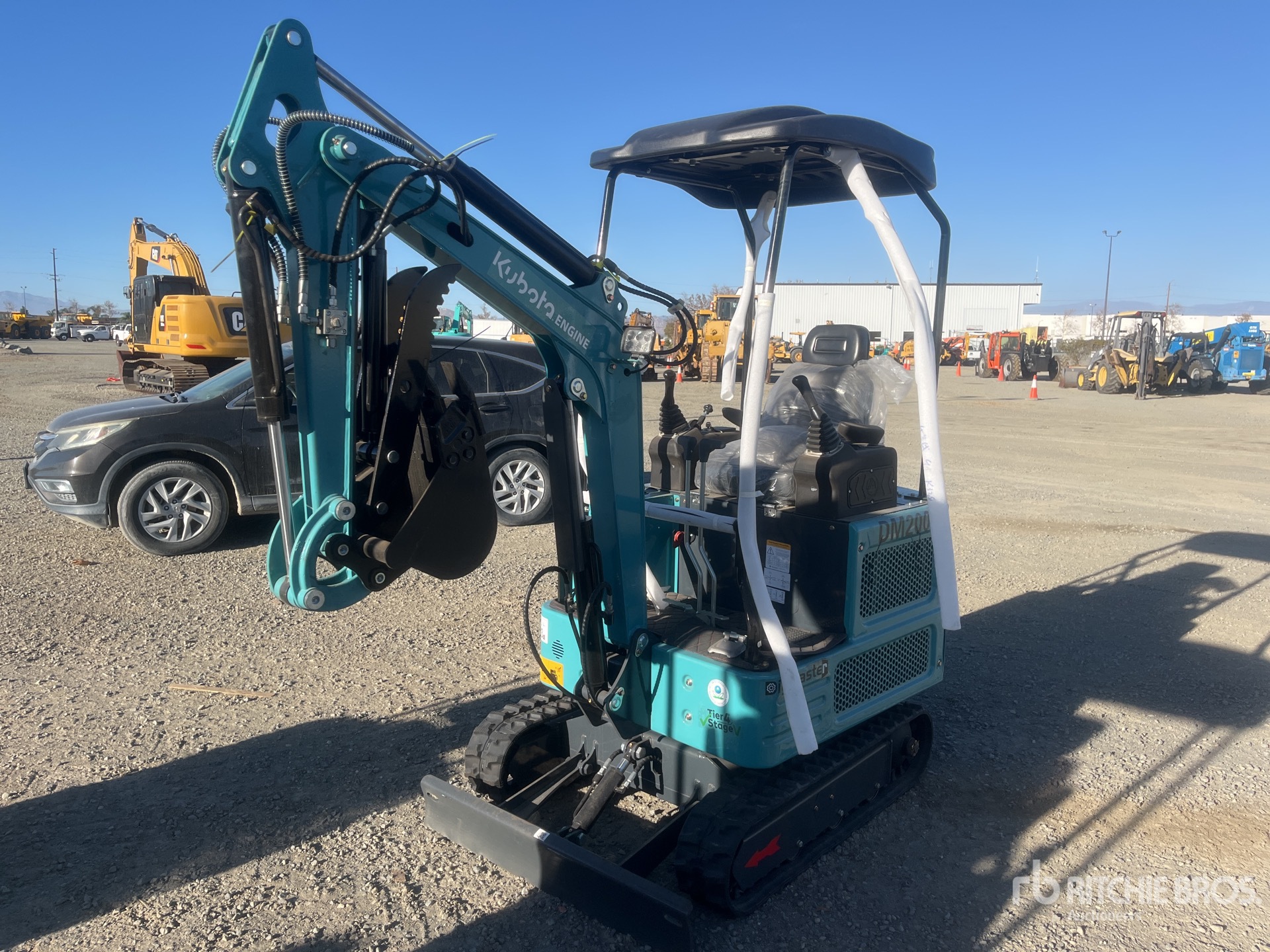 General Appearance with Picture, Left Front Corner