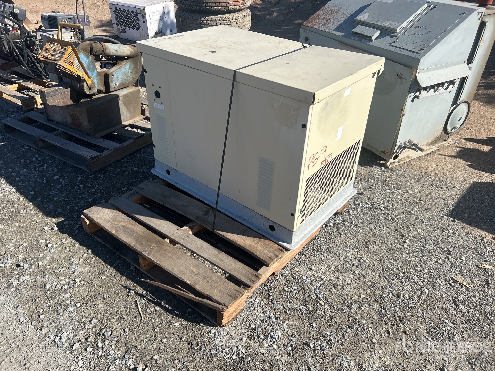 General Appearance with Featured Photo