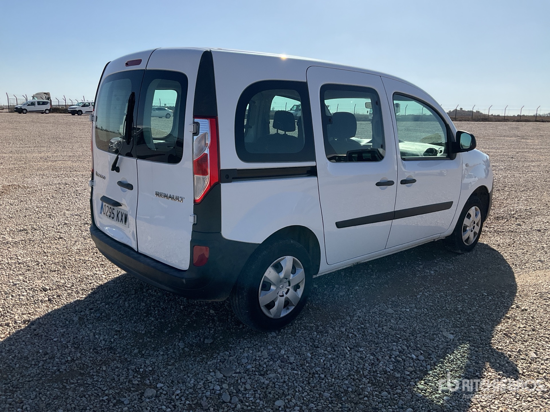 General Appearance with Foto, angolo anteriore sinistro