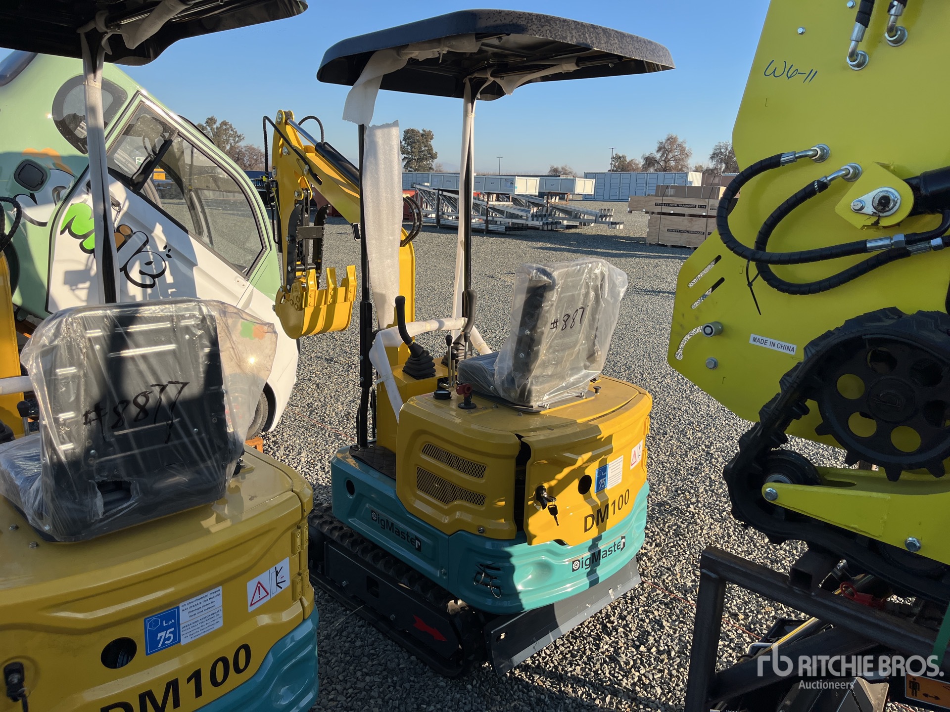 General Appearance with Picture, Left Rear Corner