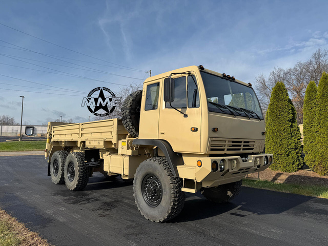 2000 STEWART & STEVENSON M1084A1 6X6 5 Ton Cargo TRUCK W / REAR MATERIAL HANDLIN