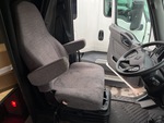 NN295671 - 2022 International LT625: Seats/Armrests