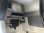 NN308540 - 2022 International LT625: Sleeper Interior