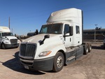 NN317994 - 2022 International LT625: Picture, Left Front Corner