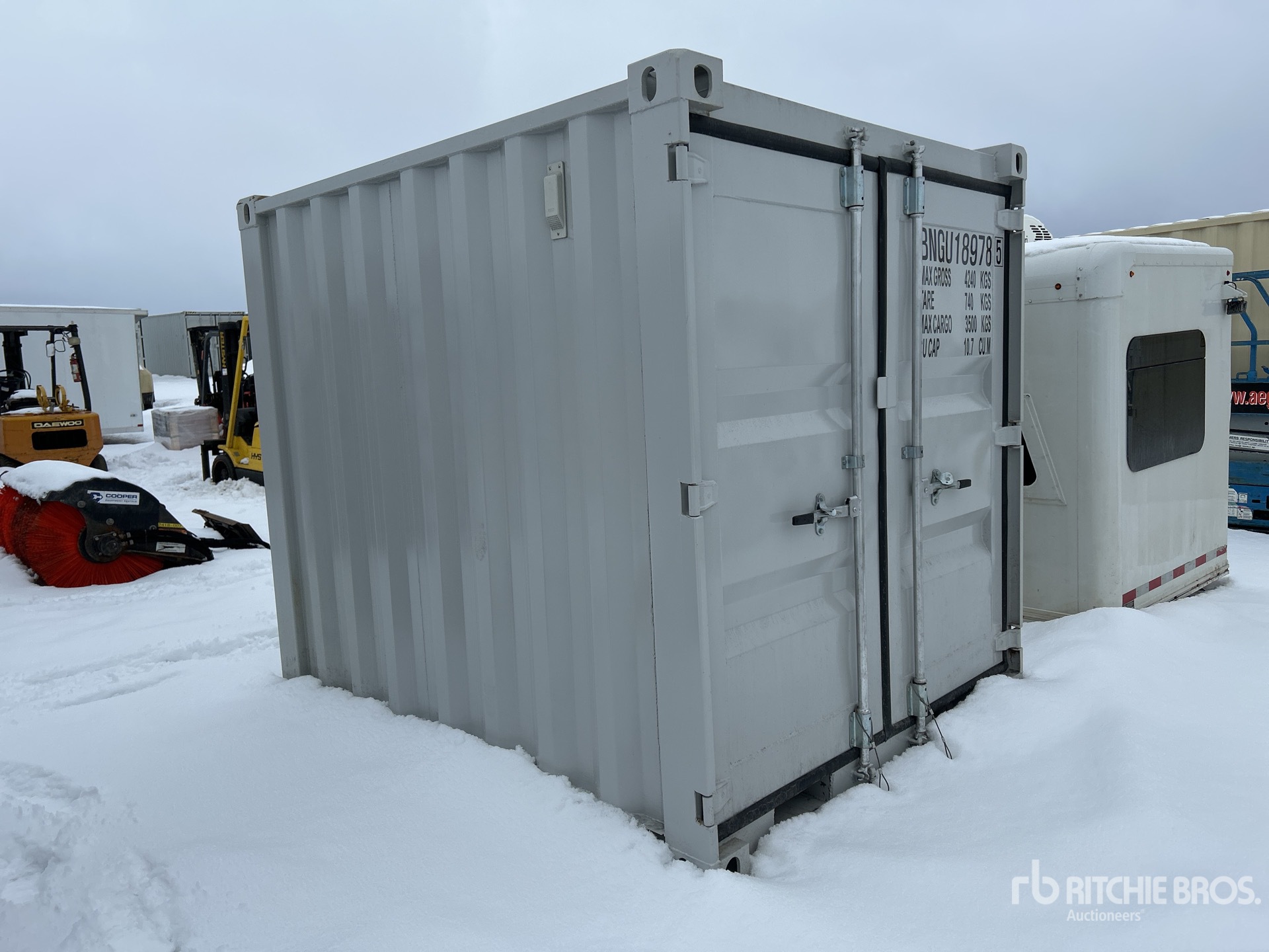 General Appearance with Picture, Right Front Corner