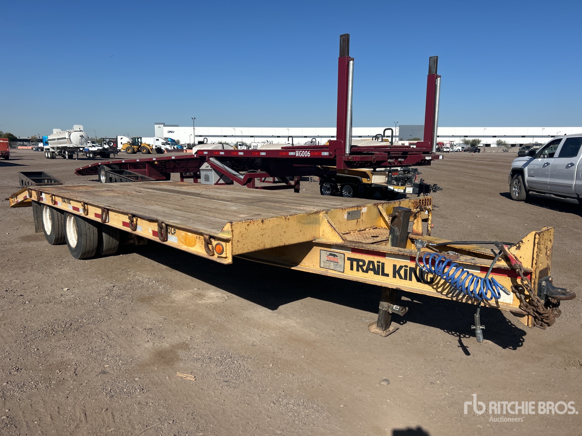 Aspect général with Image, coin avant droit