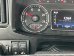 LL054960 - 2020 International LT625: Oil Pressure
