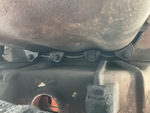 LL054960 - 2020 International LT625: Engine Oil Leaks