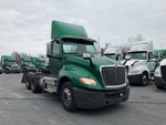 LL054960 - 2020 International LT625: Picture, Right Front Corner