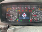 LL051858 - 2020 International LT625: Warning Lights