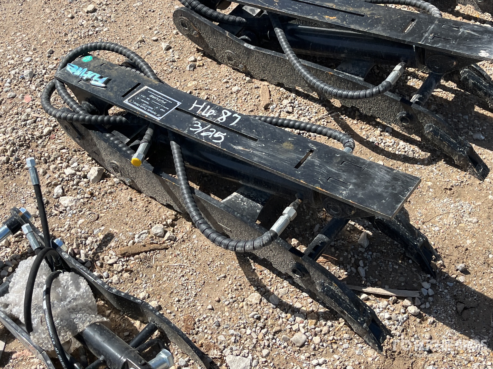 General Appearance with Bild, Ecke vorne rechts