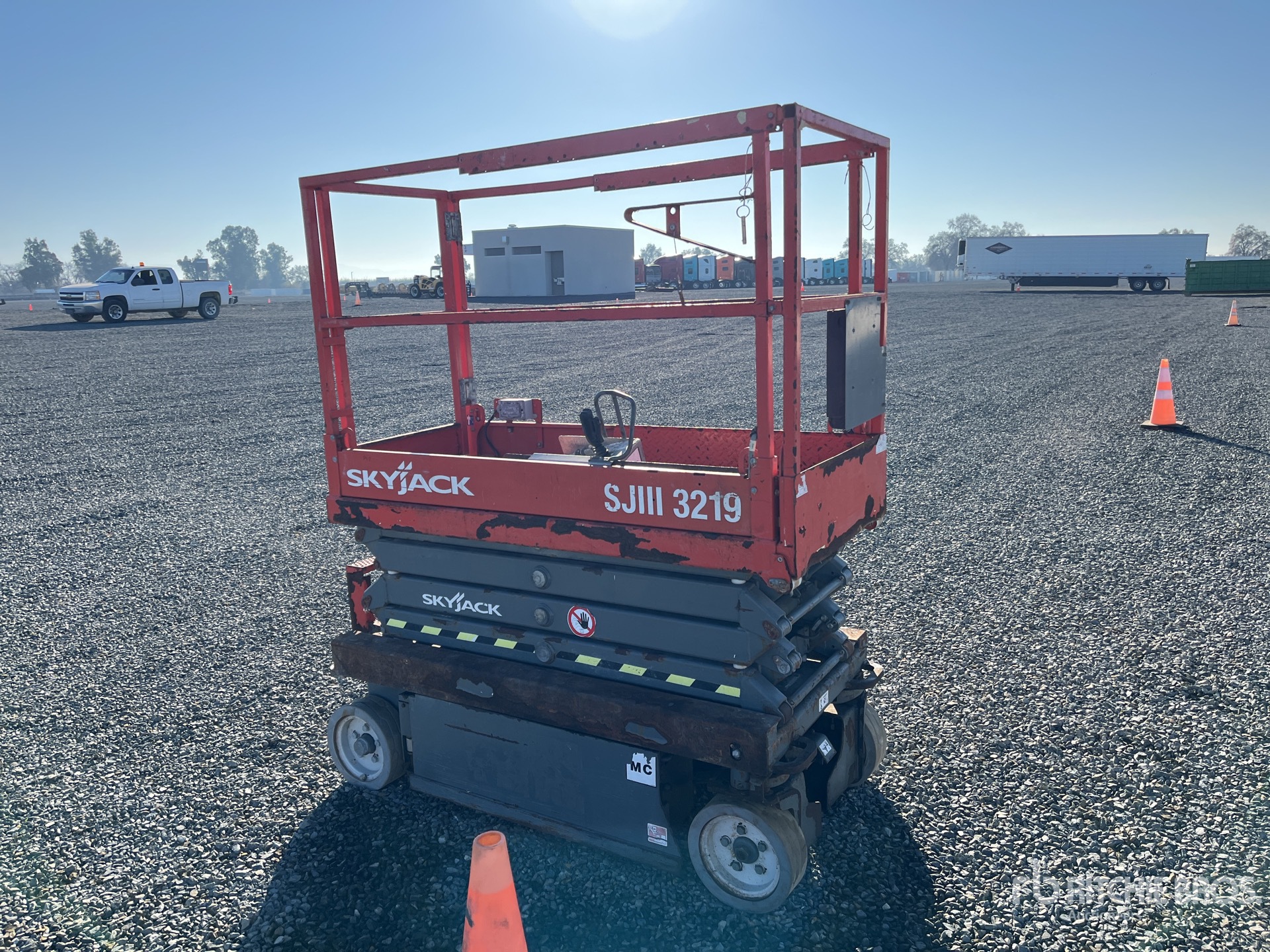 General Appearance with Picture, Left Rear Corner