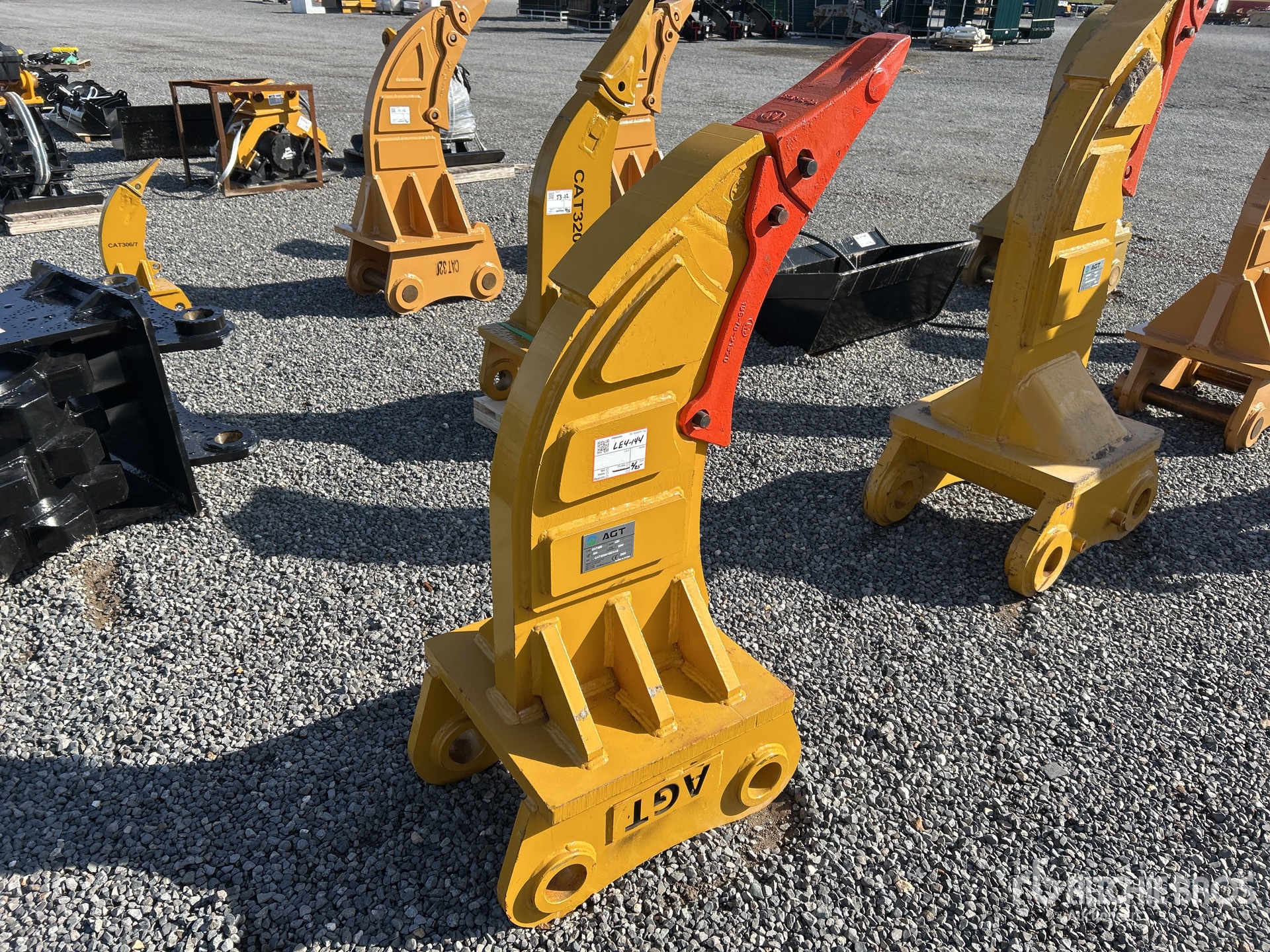 2024 AGT CAT320 Excavator Ripper - Fits Cat 320 (Unused) | Ritchie Bros ...