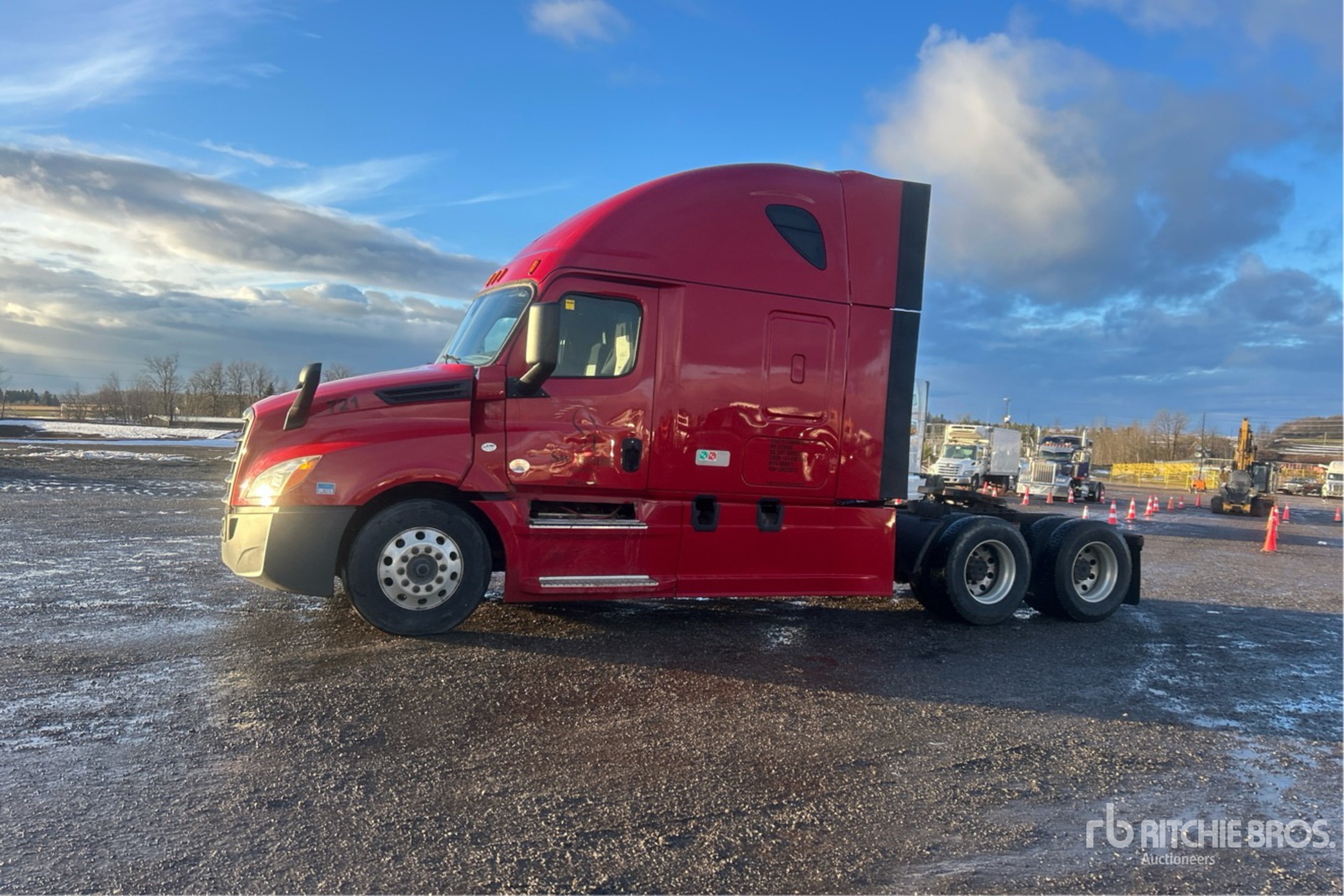 General Appearance with Picture, Left Front Corner