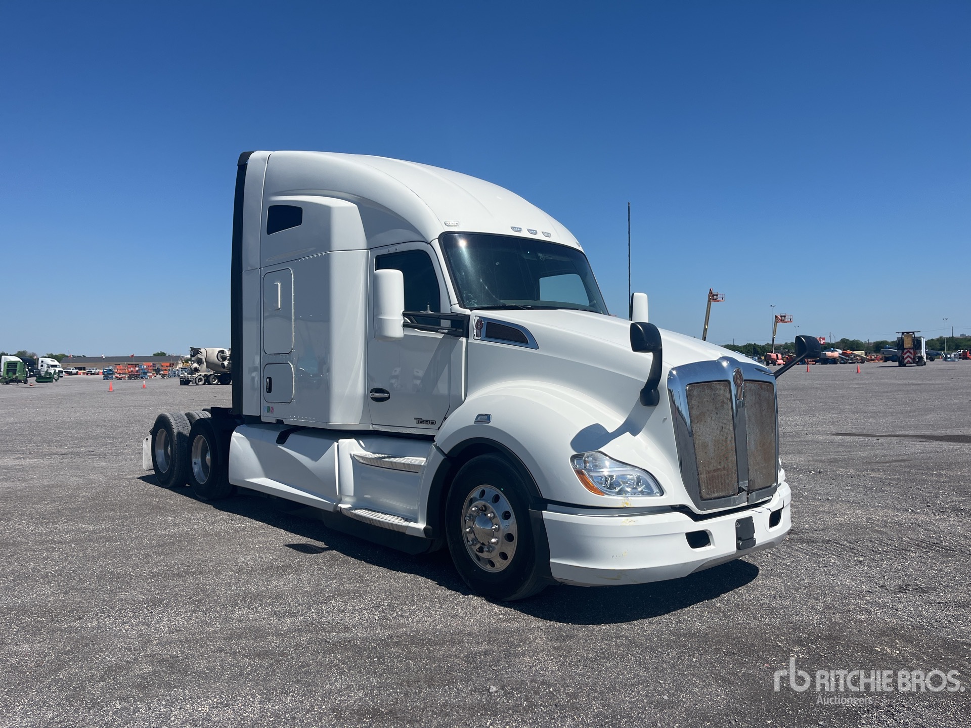 General Appearance with Picture, Right Front Corner