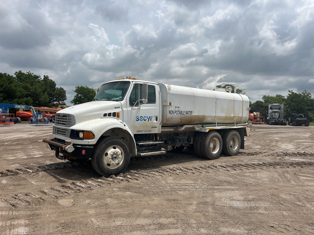 2003 Sterling Acterra 4000 gal 6x4 Water Truck