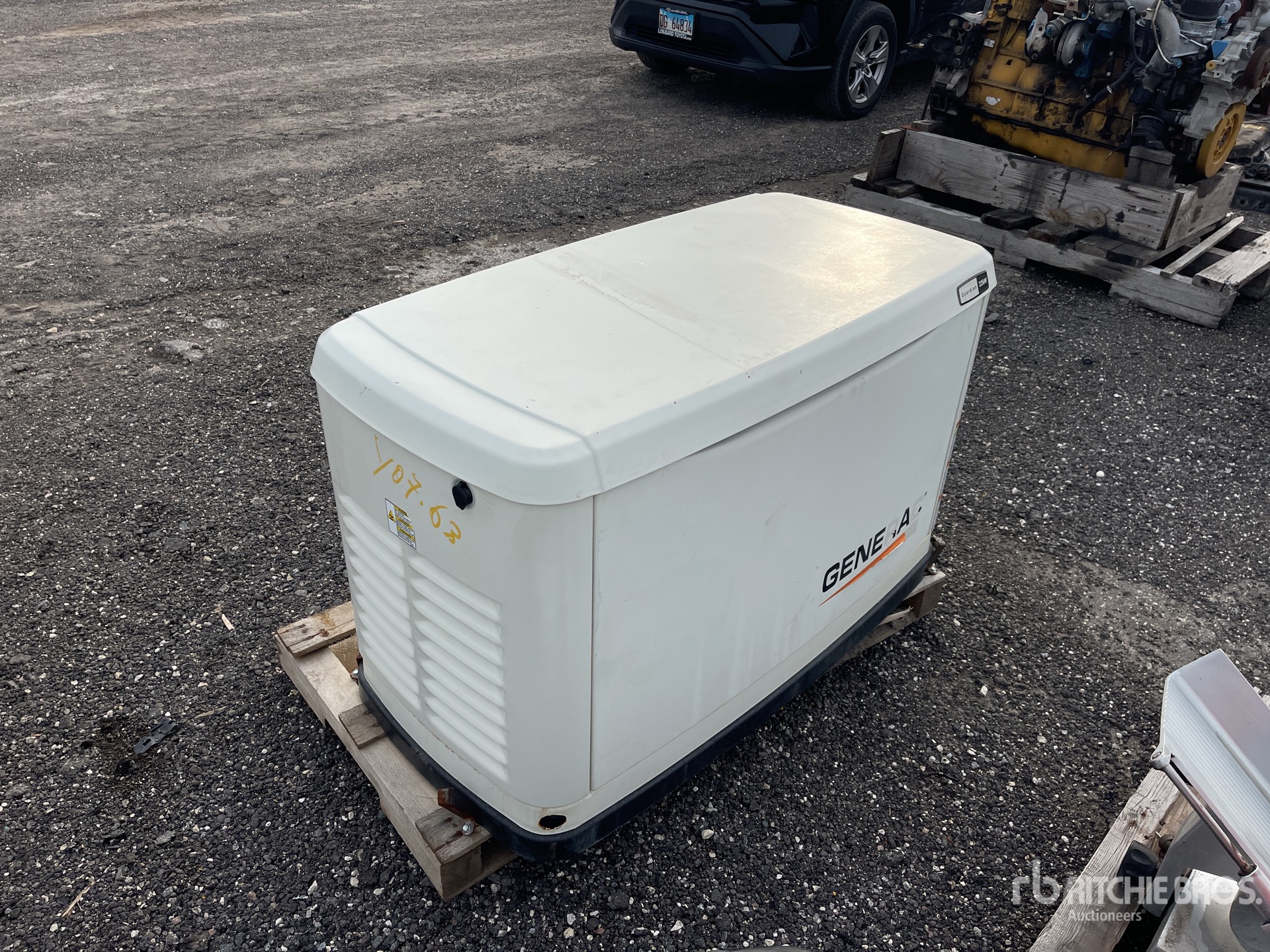 General Appearance with Picture, Right Front Corner