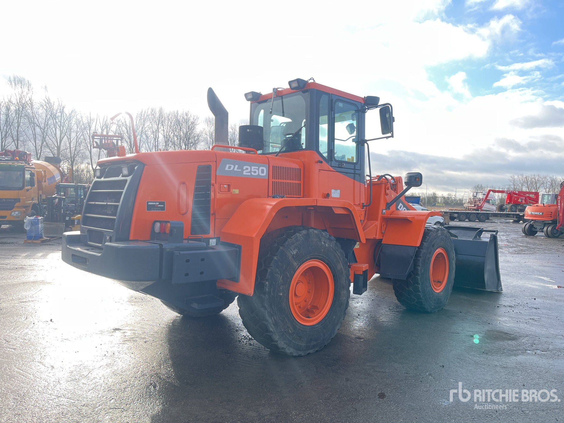 General Appearance with Picture, Right Rear Corner