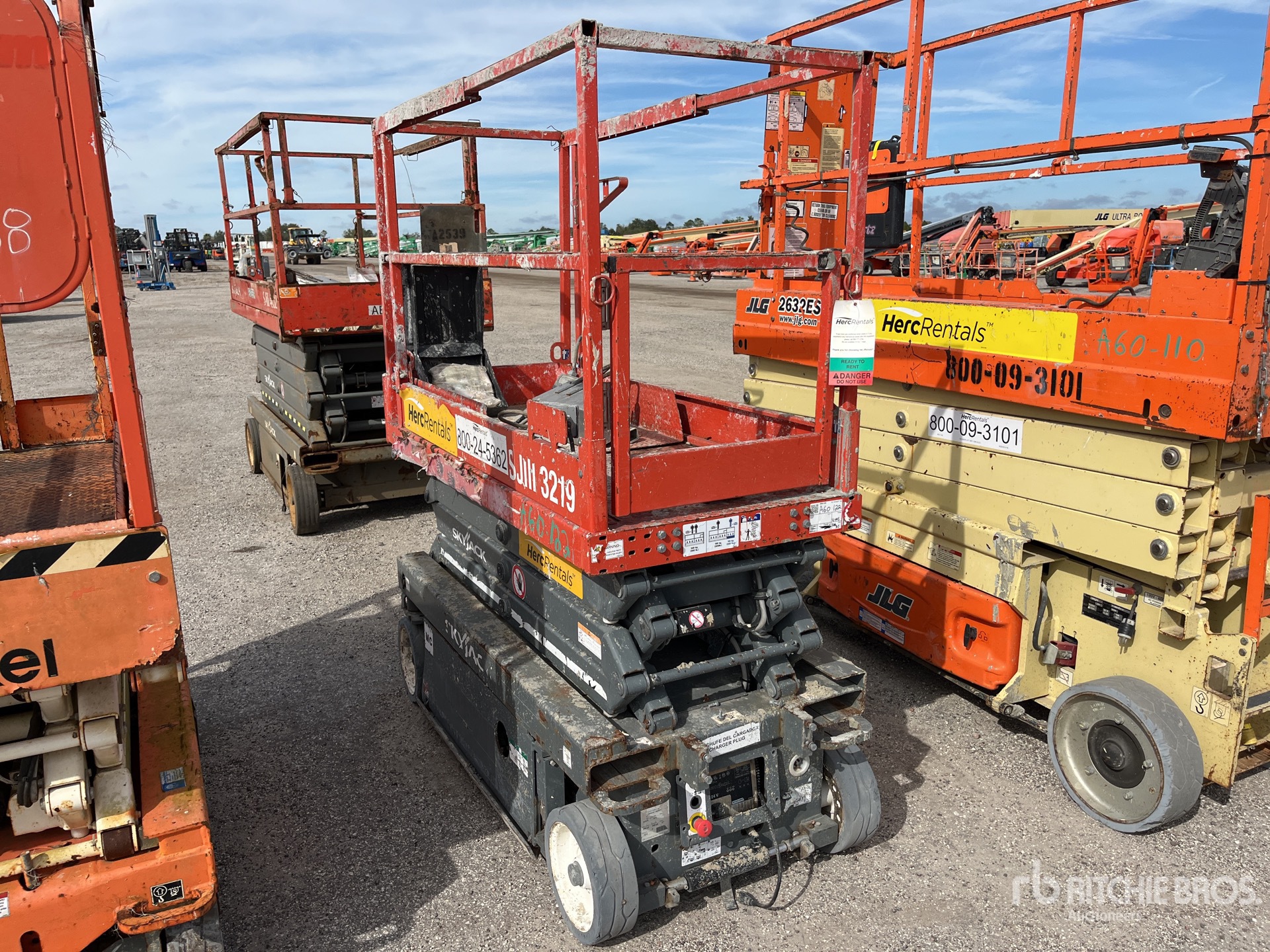 2019 Skyjack SJIII-3219 Electric Scissor Lift | Ritchie Bros. Auctioneers