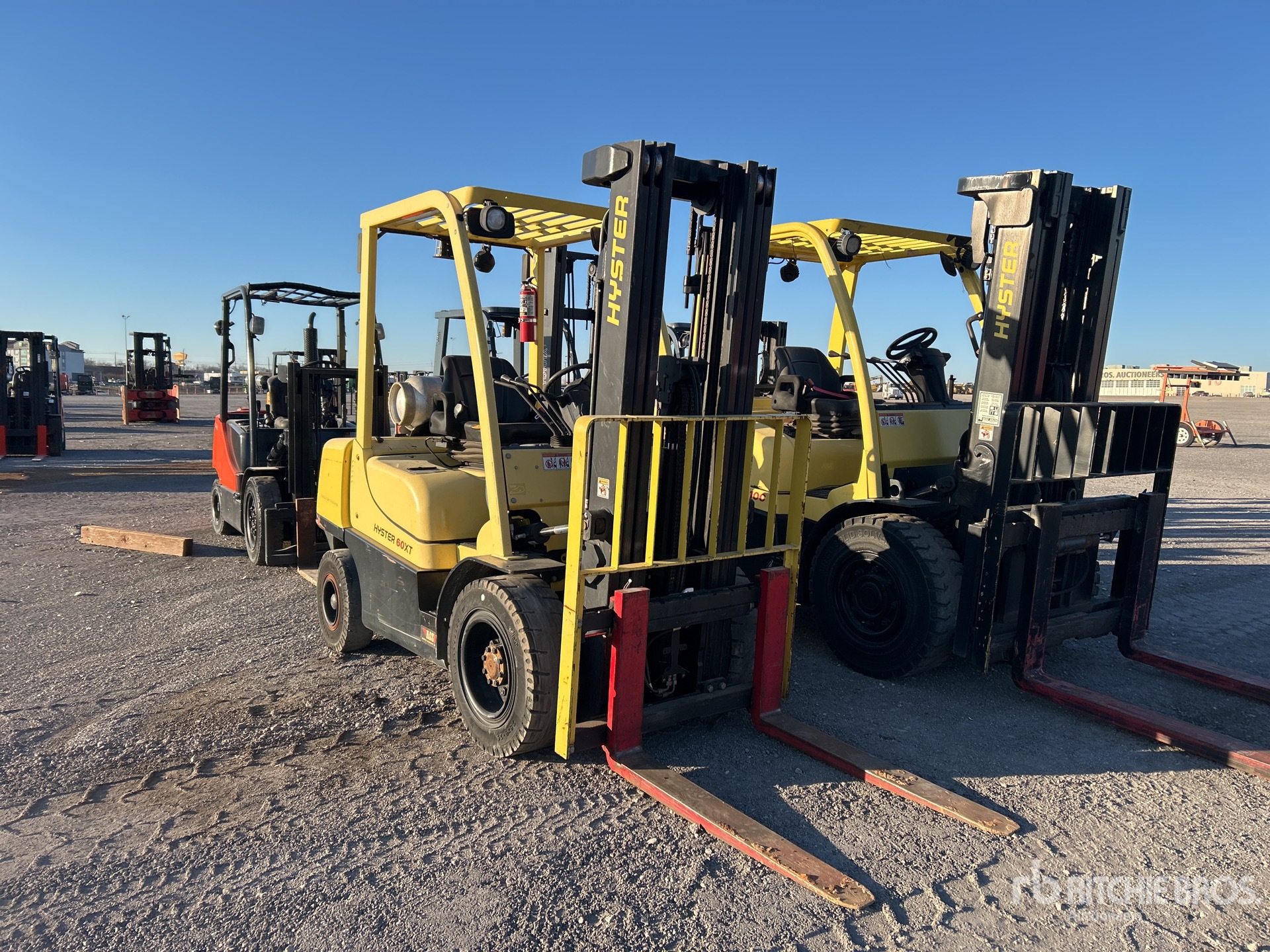 2018 Hyster H60XT 5700 lb Pneumatic Tire Forklift | Ritchie Bros ...
