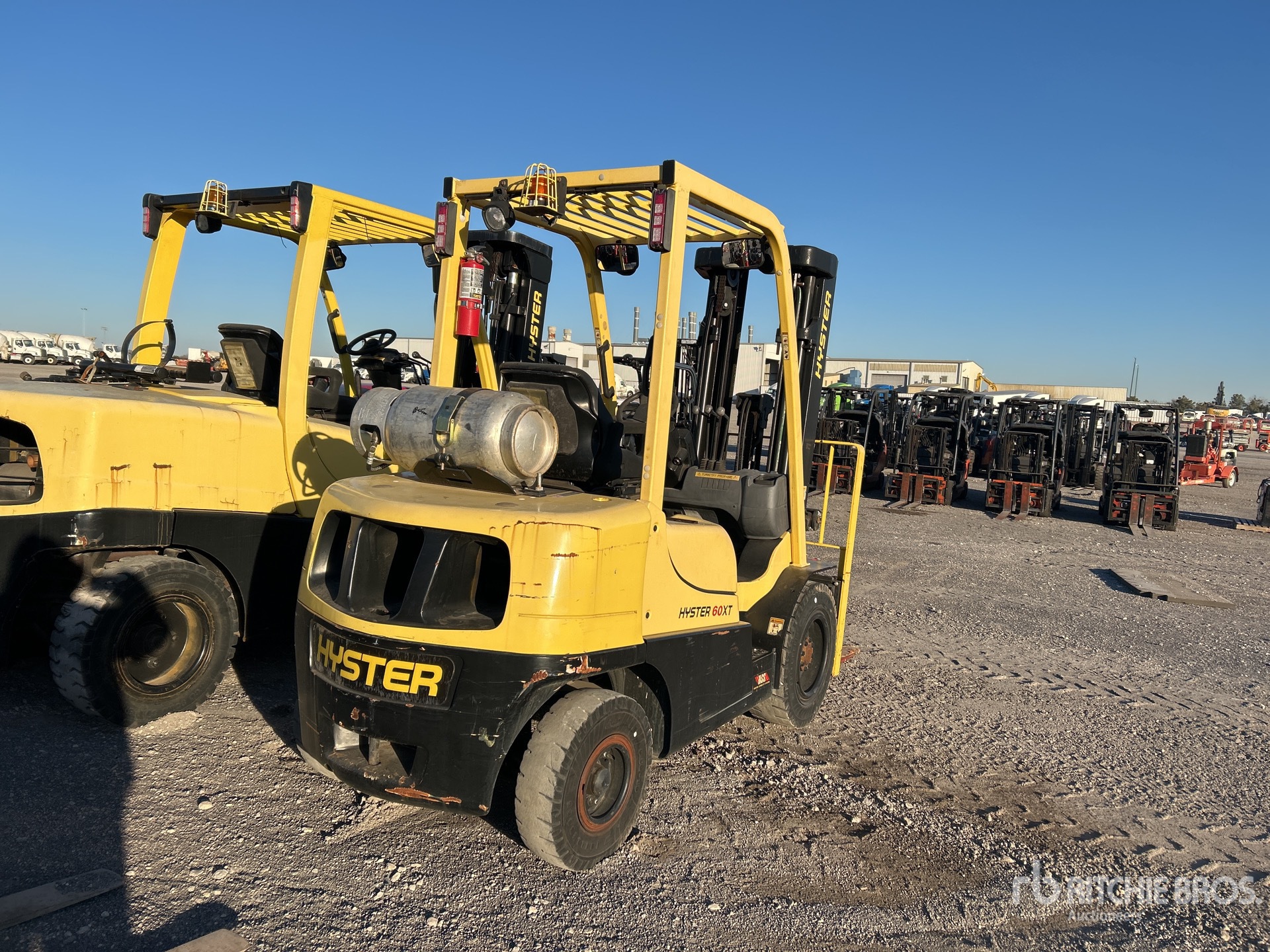 2018 Hyster H60XT 5700 lb Pneumatic Tire Forklift | Ritchie Bros ...