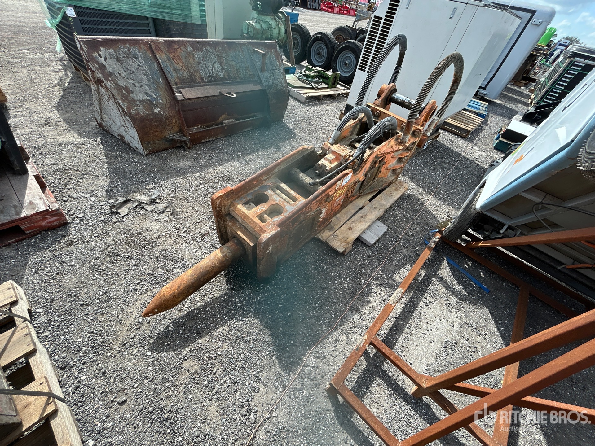 General Appearance with Picture, Left Front Corner