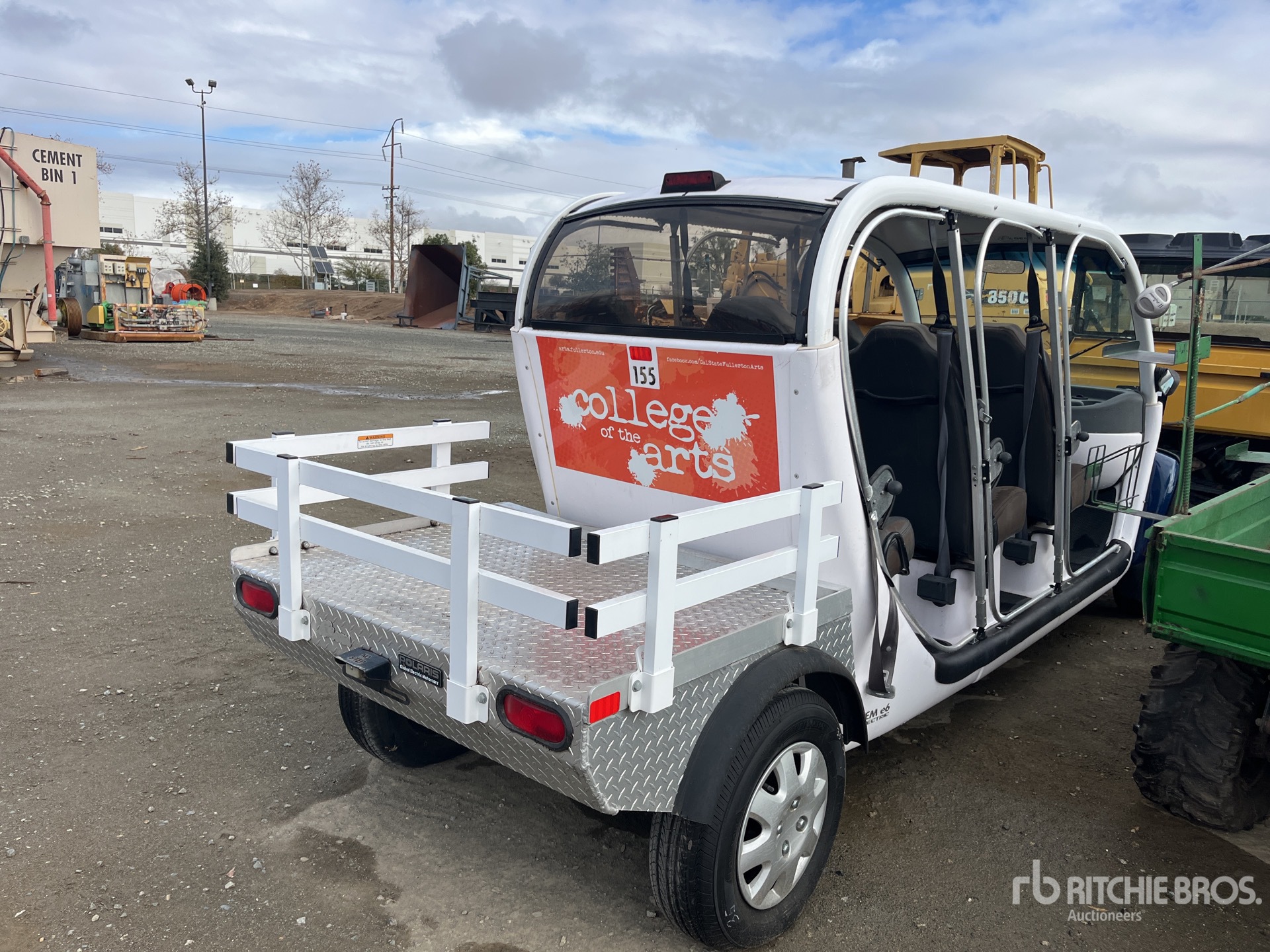 General Appearance with Picture, Right Rear Corner