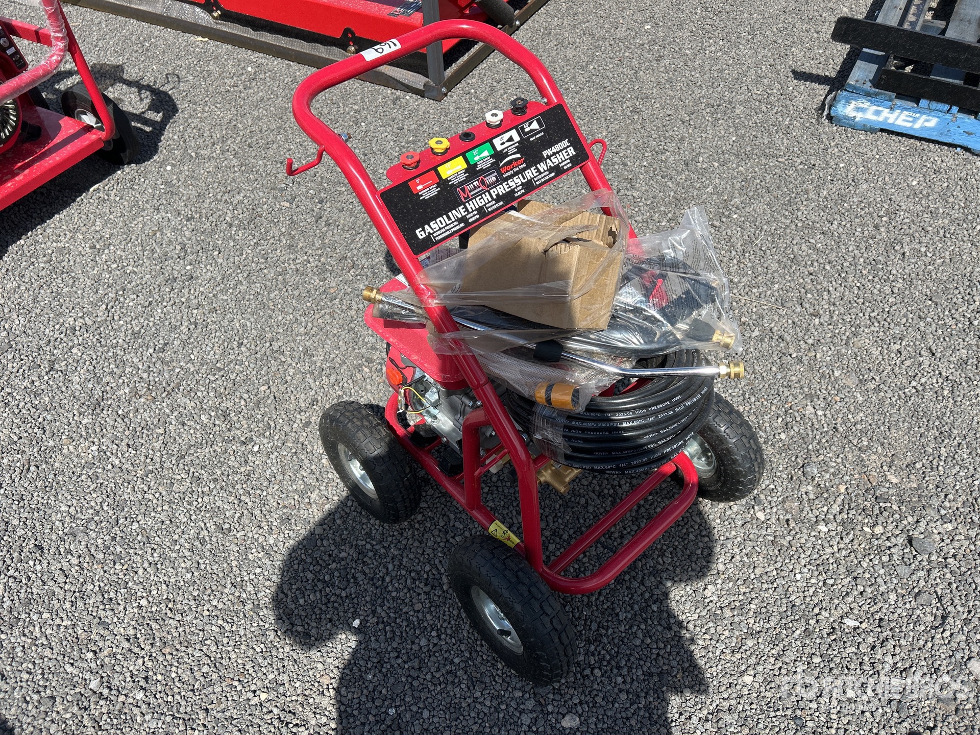 General Appearance with Picture, Right Front Corner