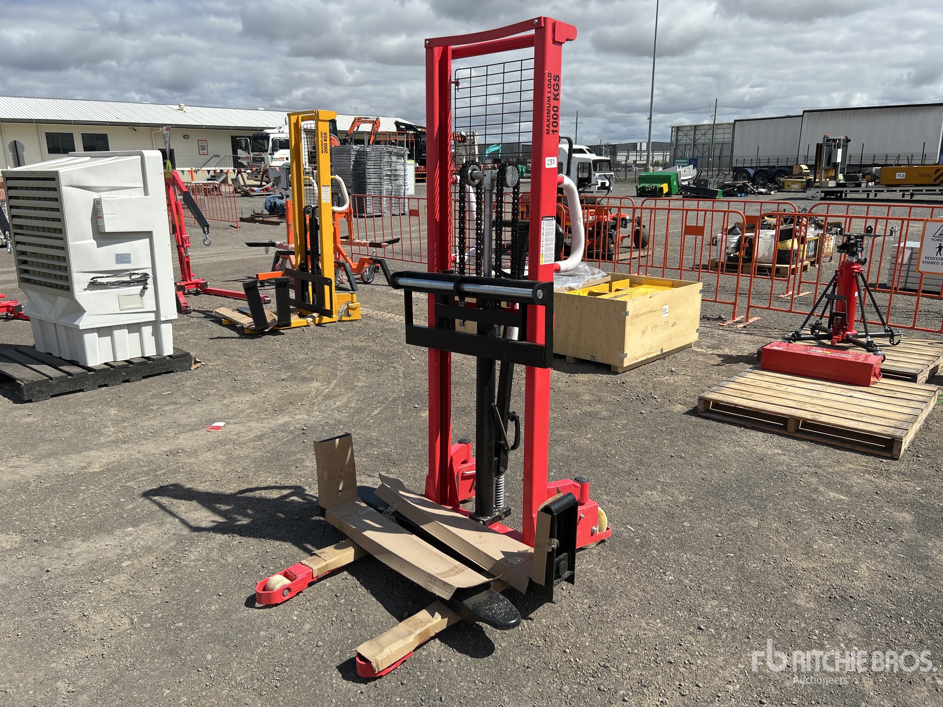 General Appearance with Picture, Left Front Corner