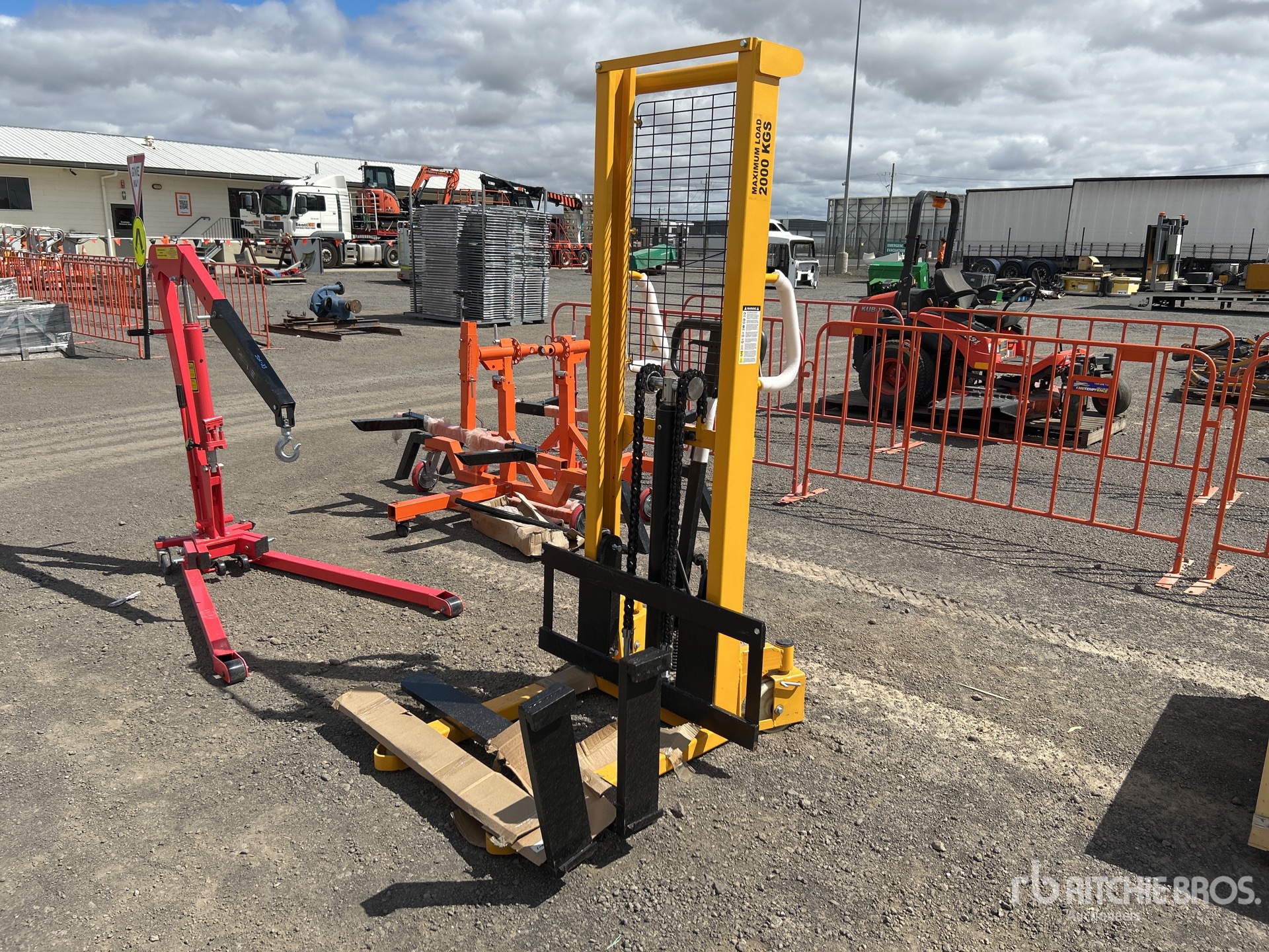 General Appearance with Picture, Left Front Corner