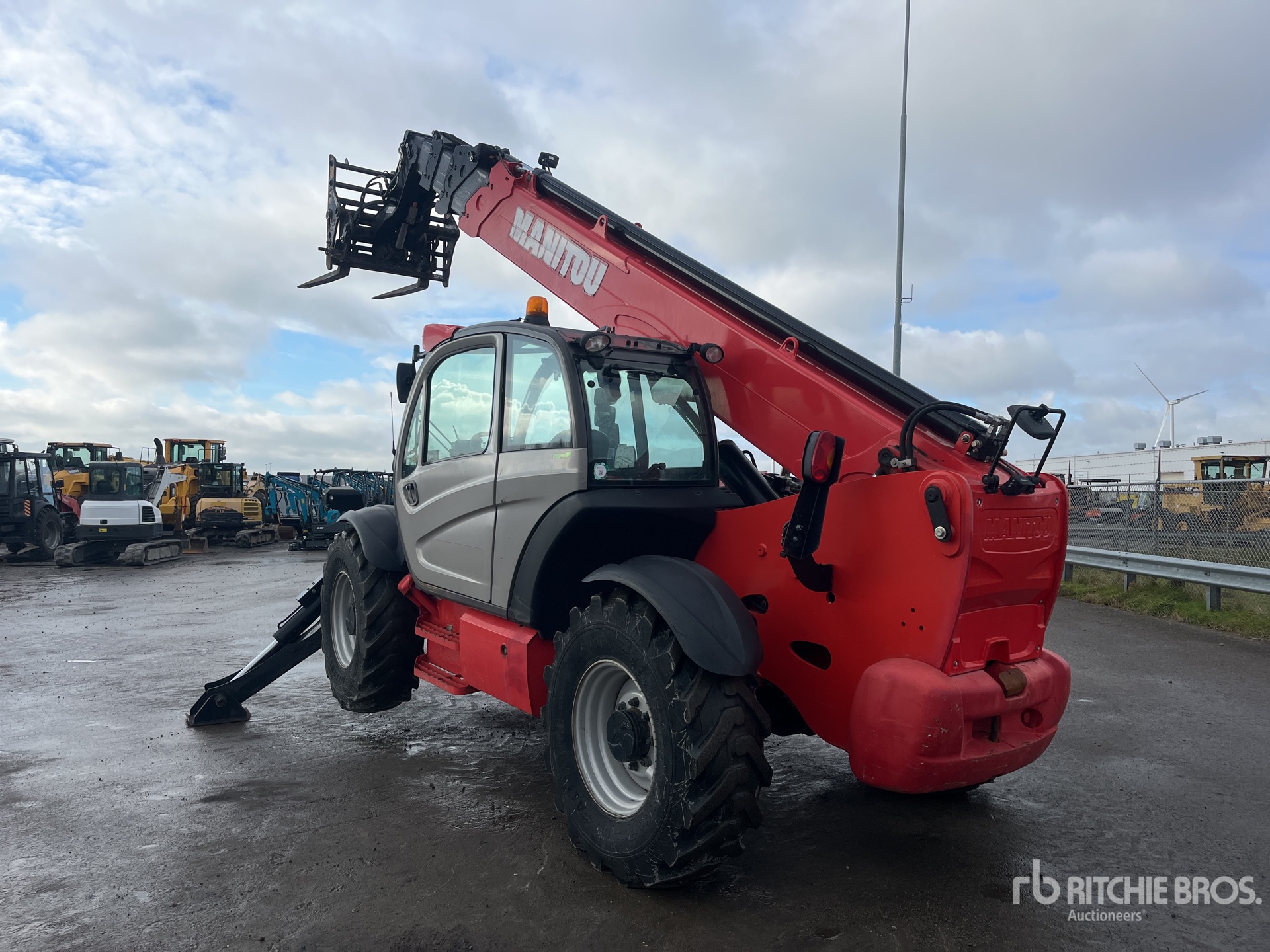 General Appearance with Picture, Left Rear Corner