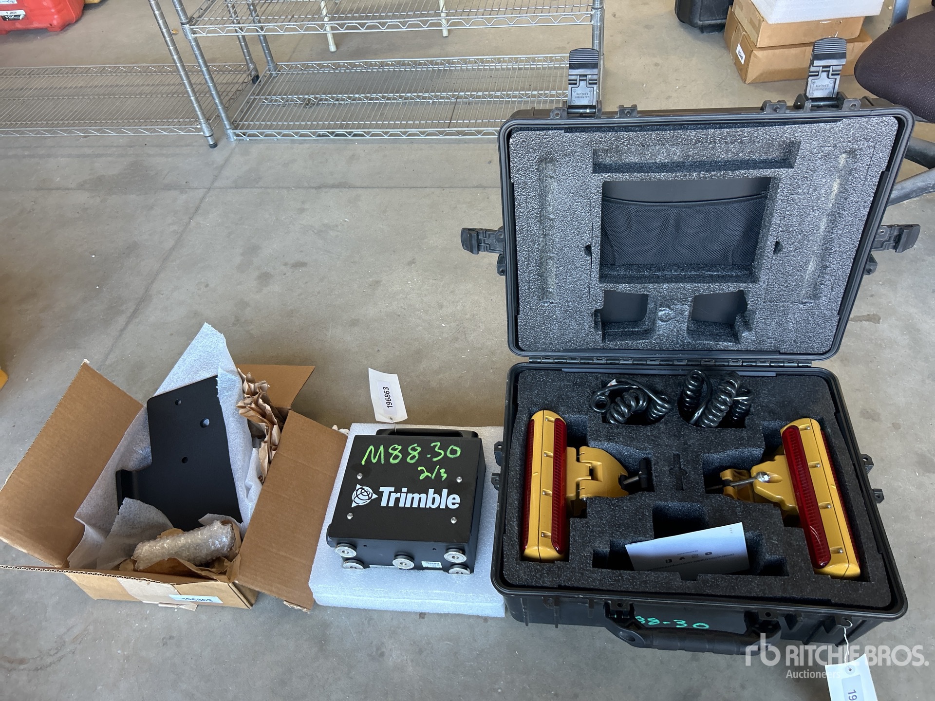 General Appearance with Featured Photo