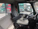 LL051859 - 2020 International LT625: Seats/Armrests