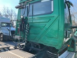 LL070358 - 2020 International LT625: Truck Paint and Body Damage