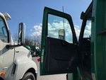 LL833615 - 2020 International LT625: Cab Doors
