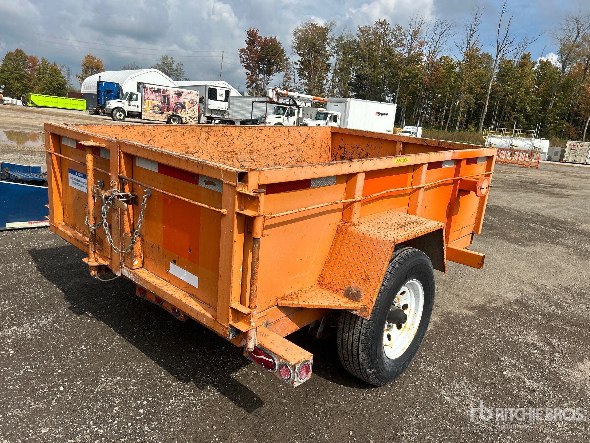 General Appearance with Picture, Right Rear Corner