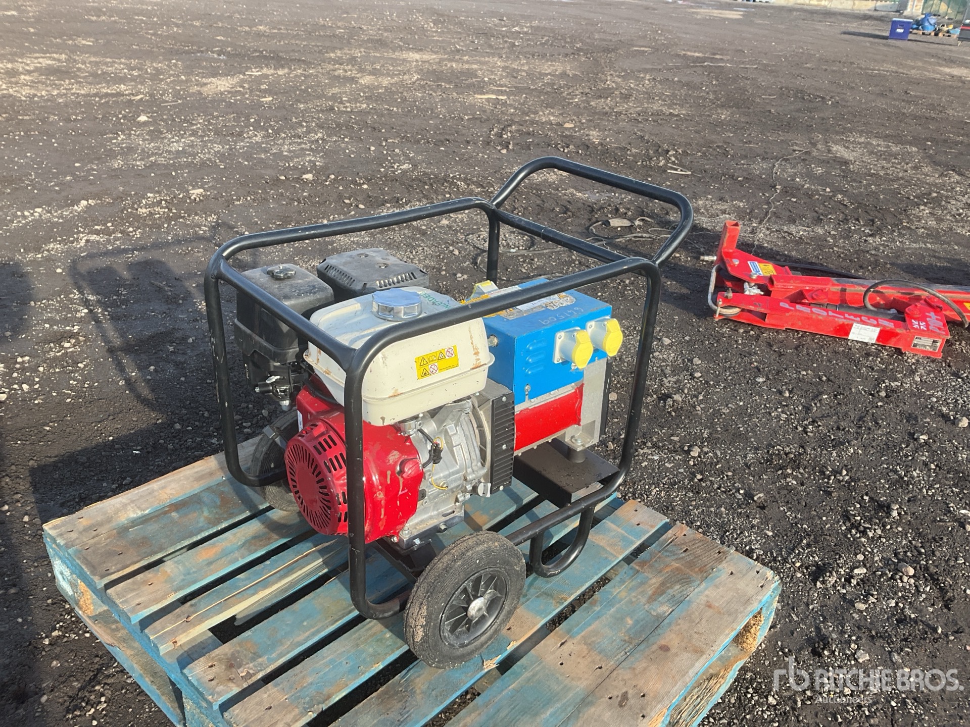 General Appearance with Picture, Left Front Corner