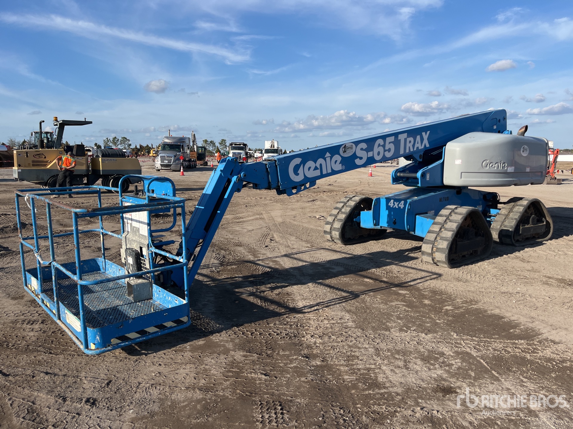 General Appearance with Featured Photo