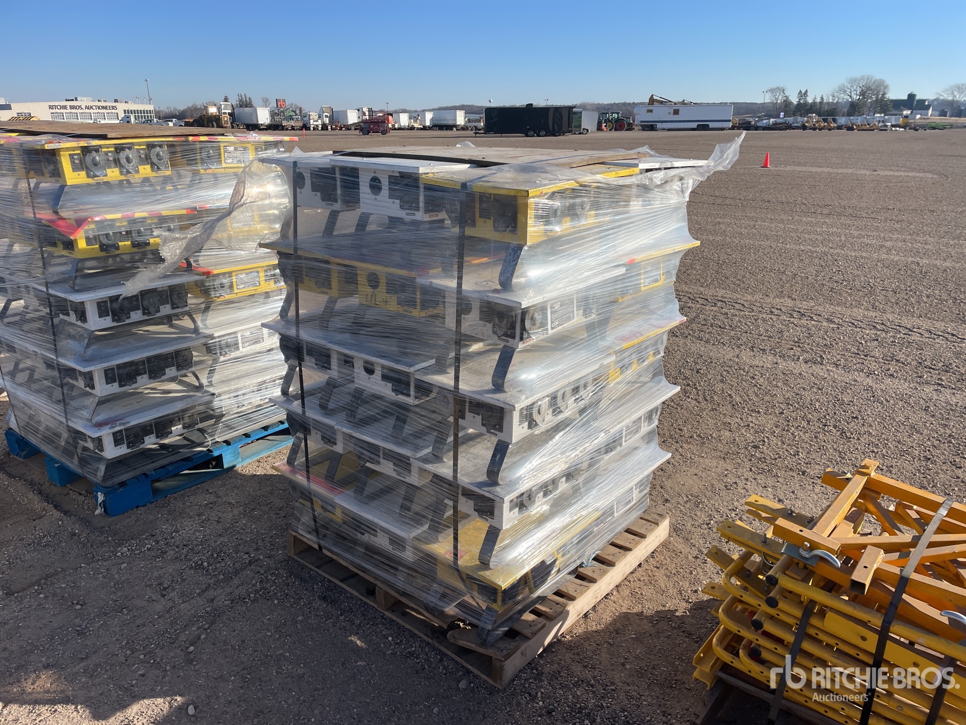 General Appearance with Foto, angolo anteriore sinistro