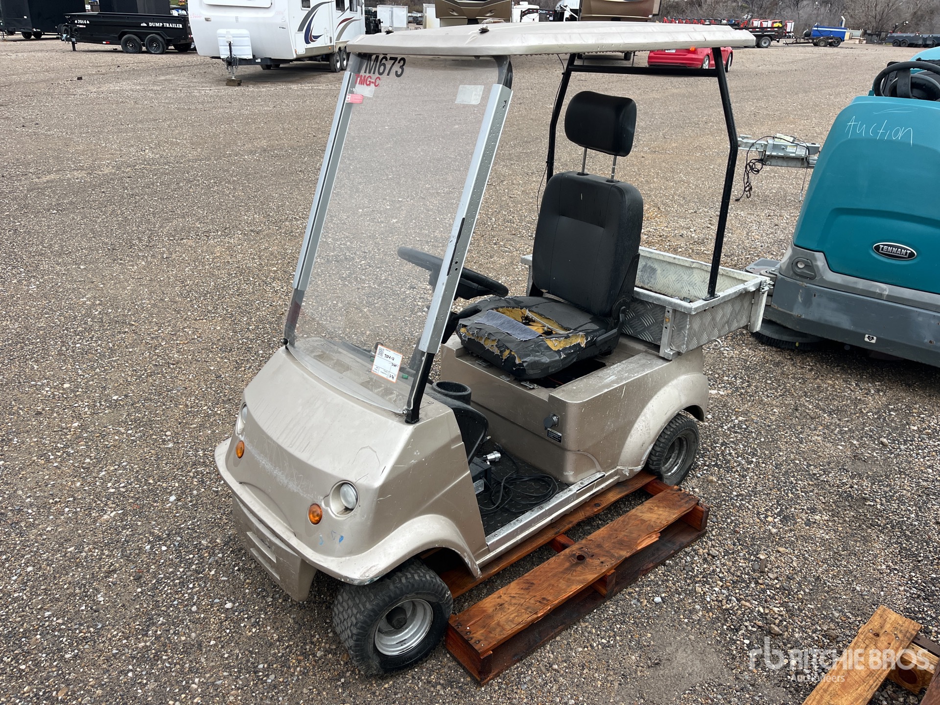 General Appearance with Picture, Left Front Corner