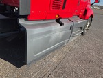 NN195224 - 2022 International LT625: Truck Paint and Body Damage