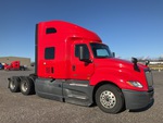 NN195224 - 2022 International LT625: Picture, Right Front Corner