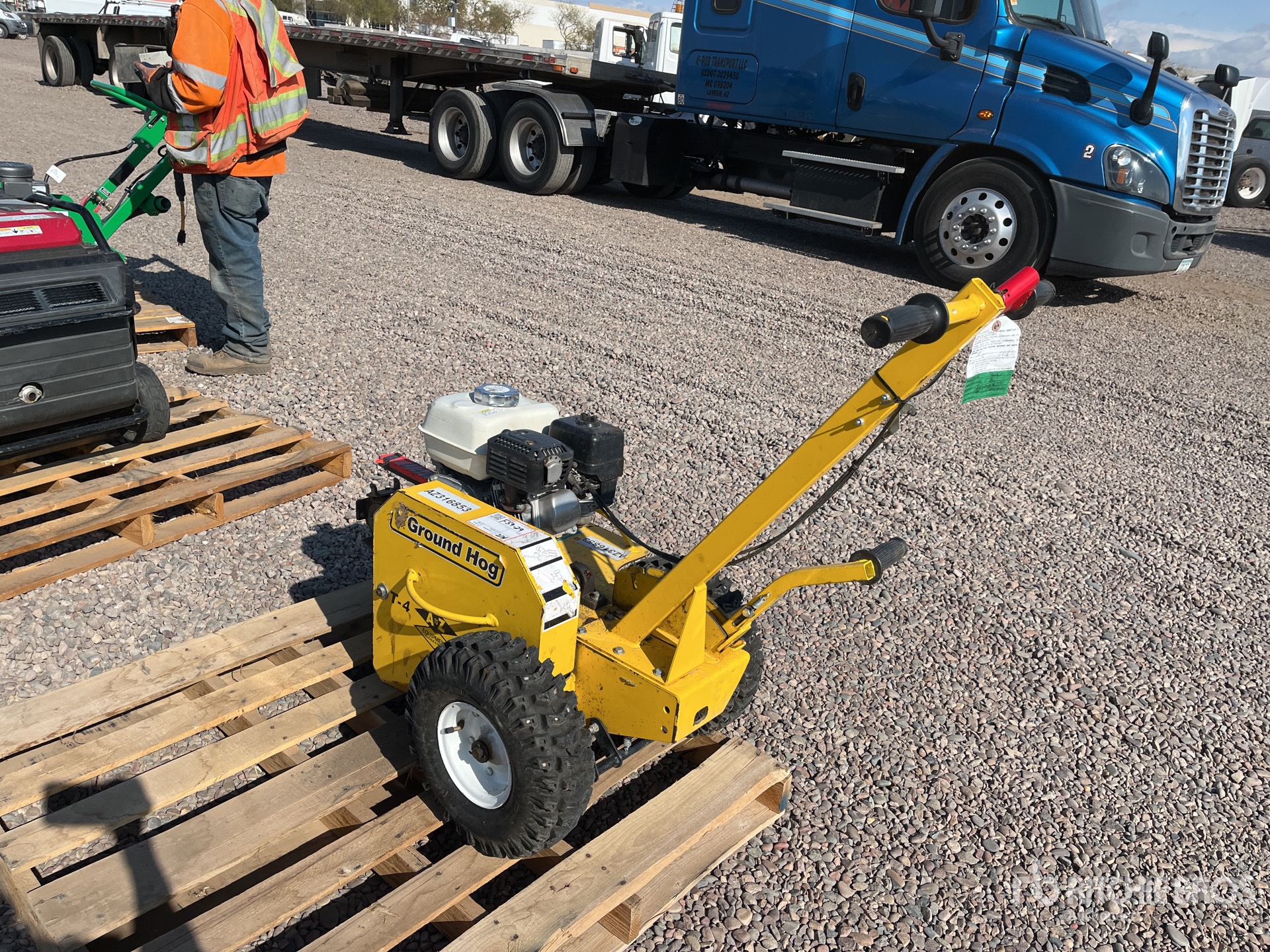 General Appearance with Picture, Left Rear Corner