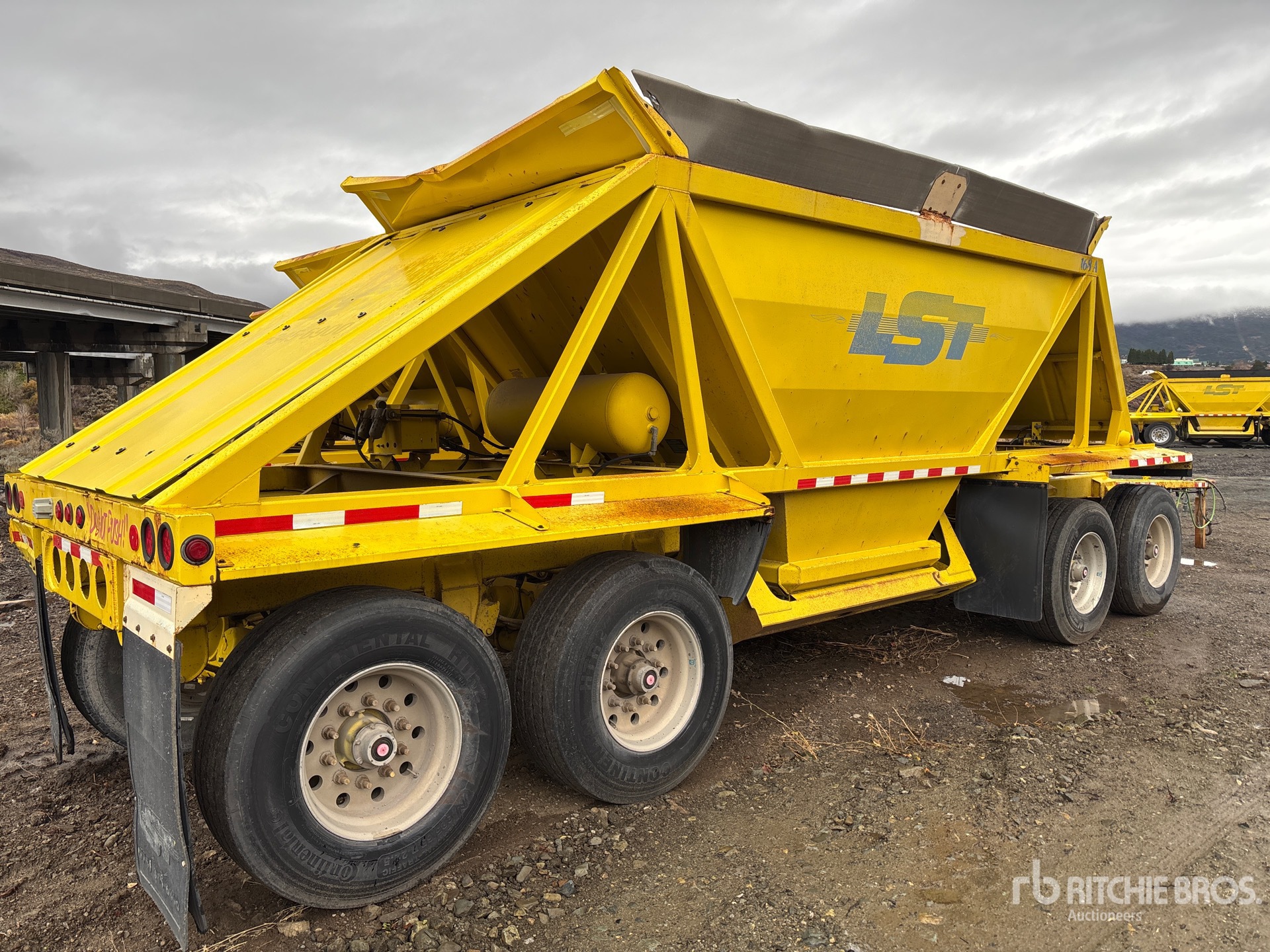 General Appearance with Zdjęcie, prawy dolny róg